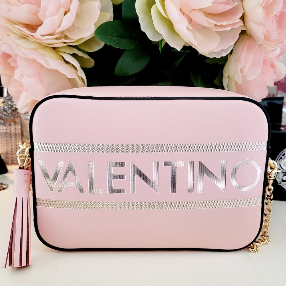🌺 PINK Authentic Valentino Camera Purse - Picture 2 of 8